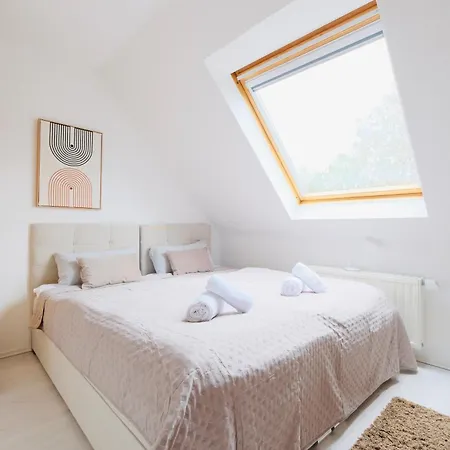 Stilvolle Maisonette 15 Min Vom Hauptbahnhof Entfernt Apartment